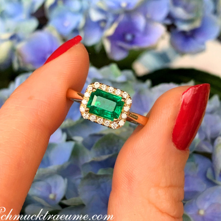 Smaragd Ring mit Brillanten in Gelbgold 585