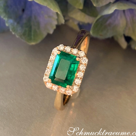 Smaragd Ring mit Brillanten in Gelbgold 585