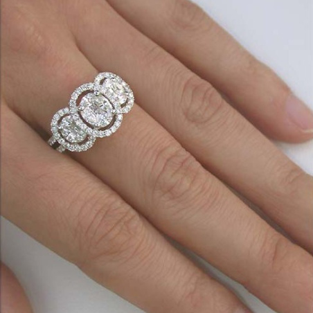 Exceptional Diamond Ring (Illusion Design)