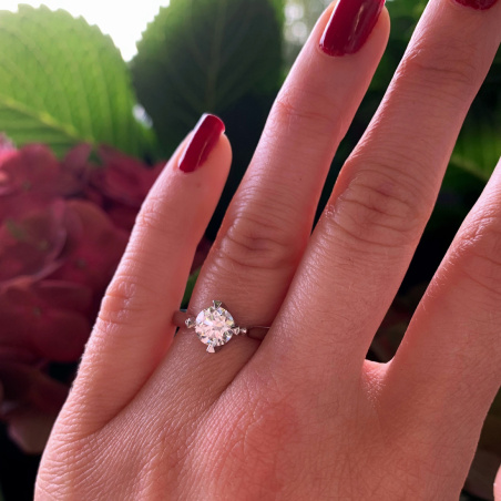 Exquisiter Brillant Solitär Ring (Einkaräter)