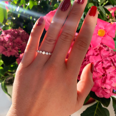 Brillanten Ring "Schwebender Diamant"