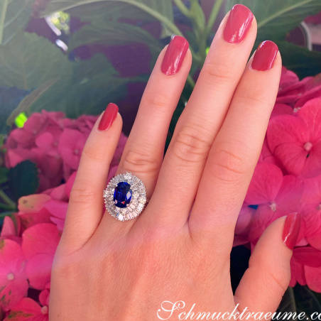 Ceylon Saphir Ring mit Diamanten