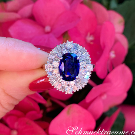 Superb Ceylon Sapphire Diamond Ring