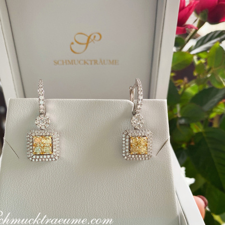 Beautiful Dangling Earrings with White & Yellow Diamonds