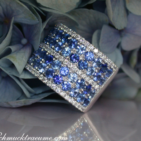 Prächtiger Saphir Ring "Melange" mit Brillanten