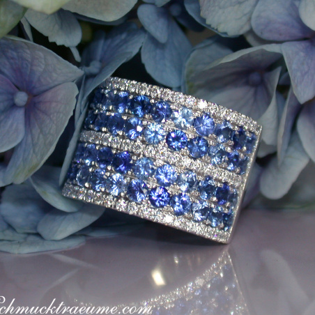 Prächtiger Saphir Ring "Melange" mit Brillanten