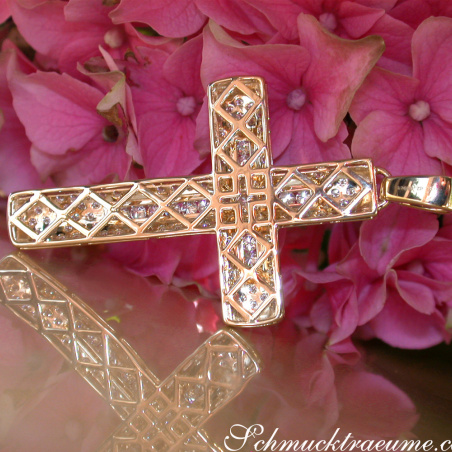 Precious Diamond Cross in Cross Pendant in Yellow Gold 18k