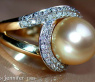 Goldene Südseeperle Ring mit Brillanten