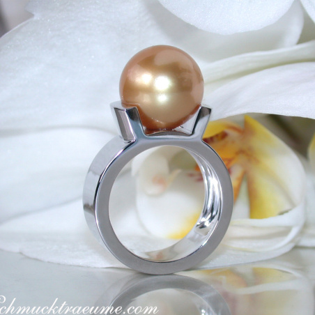Heavy Golden Southsea Pearl Ring