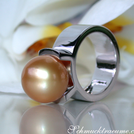 Heavy Golden Southsea Pearl Ring