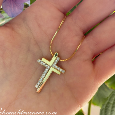 Brillanten Kreuz Anhänger in Gelbgold 750