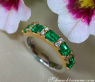 Stattlicher Smaragd Ring mit Brillanten in Bicolor Fertigung