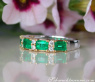 Stattlicher Smaragd Ring mit Brillanten in Bicolor Fertigung