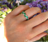 Exquisiter Bandring mit Smaragden und Brillanten