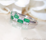 Exquisiter Bandring mit Smaragden und Brillanten