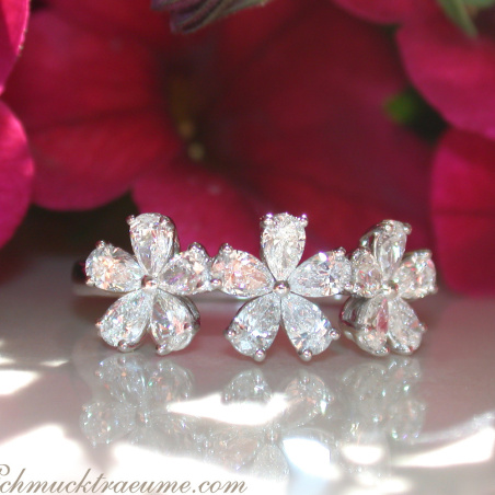 Femininer Diamanten Blüten Ring "Flowers"