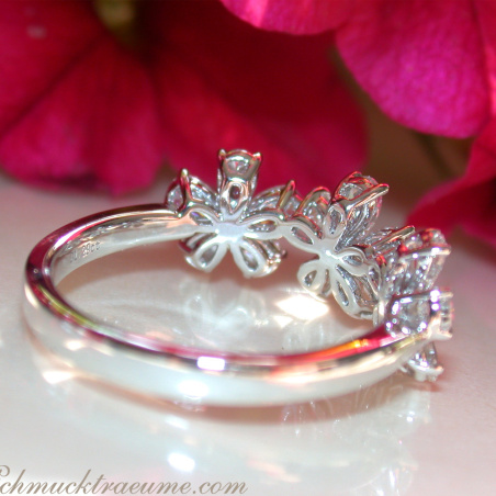 Femininer Diamanten Blüten Ring "Flowers"