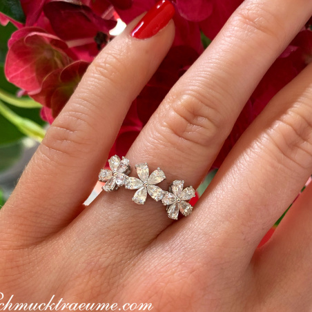 Femininer Diamanten Blüten Ring "Flowers"
