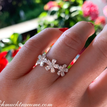 Femininer Diamanten Blüten Ring "Flowers"