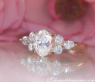 Femininer Diamant Solitär Ring im Ovalschliff