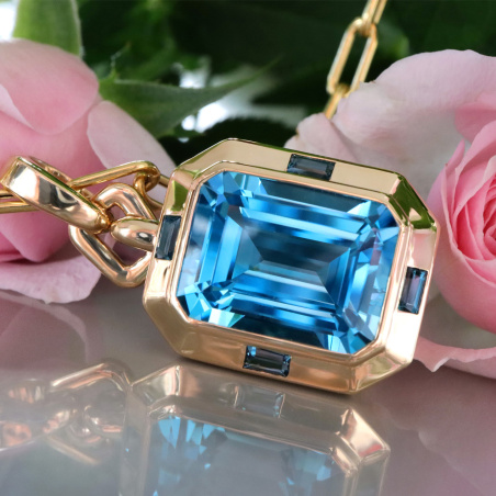 Außergewöhnliches Blautopas Collier (14,25 ct.) | SCHMUCKTRÄUME.COM