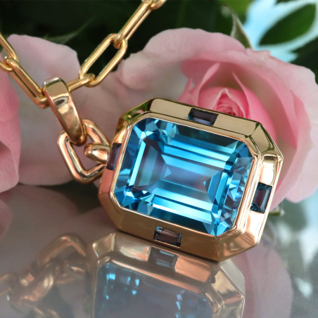 Außergewöhnliches Blautopas Collier (14,25 ct.) | SCHMUCKTRÄUME.COM