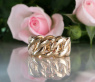 Auffallender Panzer Ketten Ring mit Brillanten