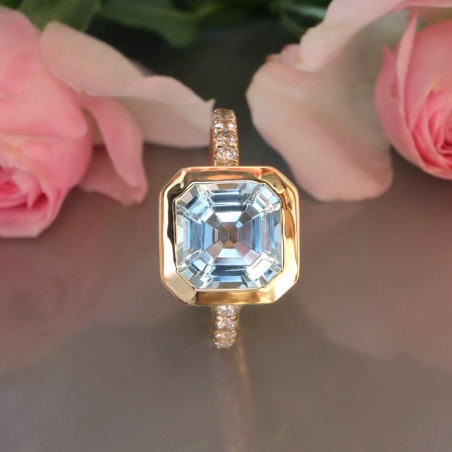 Raffinierter Aquamarin Ring "Surprise"