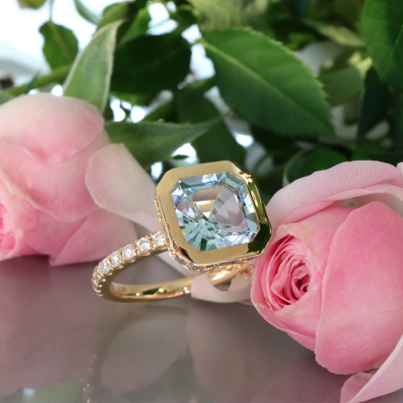 Raffinierter Aquamarin Ring "Surprise"