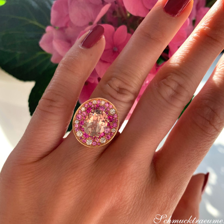 Fabelhafter Morganit Ring mit Pink Saphir und Brillanten