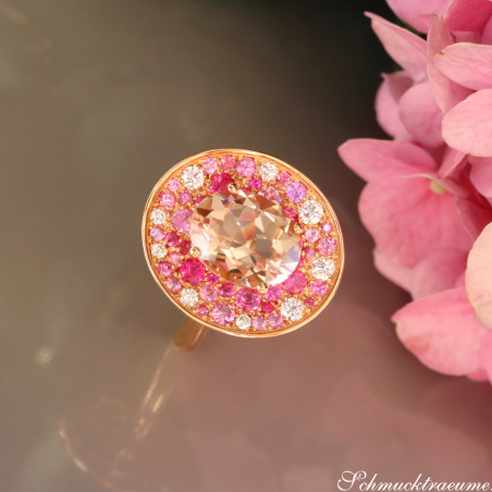 Fabelhafter Morganit Ring mit Pink Saphir und Brillanten