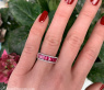 Bildschöner Rubin Baguette Ring mit Brillanten