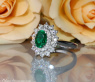 Prachtvoller Smaragd Ring "Entourage"