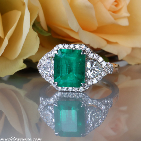 Luxuriöser Ring mit kolumbianischem Smaragd und Diamant Herzen (Muzo)