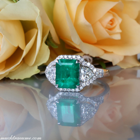 Luxuriöser Ring mit kolumbianischem Smaragd und Diamant Herzen (Muzo)