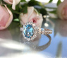 Zeitlos eleganter Aquamarin Ring mit Brillanten