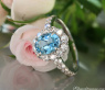 Zeitlos eleganter Aquamarin Ring mit Brillanten