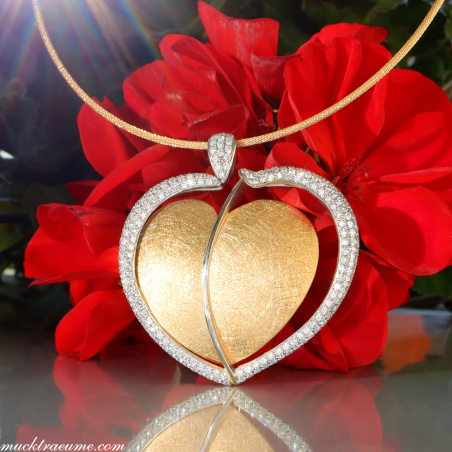 Prachtvolles Herz Collier mit Brillanten „Golden Sparkle“