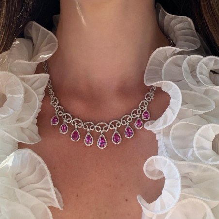 Luxuriöses Pink Saphir Collier mit Brillanten | SCHMUCKTRÄUME.COM