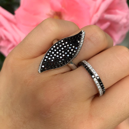 Black & White Diamond Ring in a Leaf Design