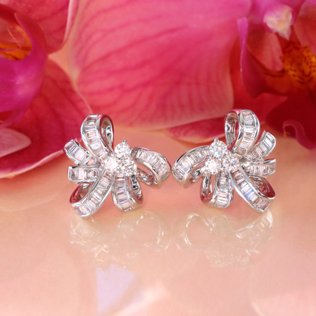 Exquisite Diamanten Schleifen Ohrstecker | SCHMUCKTRÄUME.COM