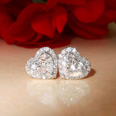 Exquisite Diamanten Herz Ohrstecker mit Brillanten (1,20 ct.)