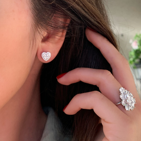 Feminine Diamond Hert Stud Earrings