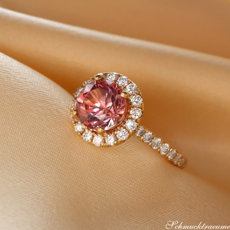 Femininer Rosa Malaya Granat Ring mit Brillanten