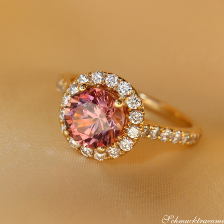 Femininer Rosa Malaya Granat Ring mit Brillanten