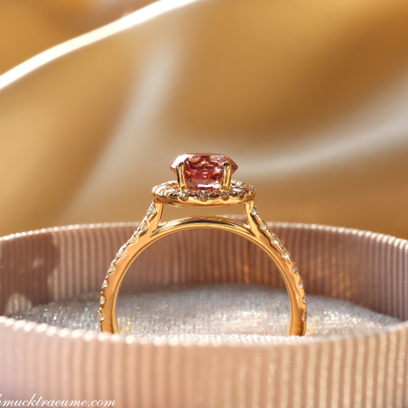 Femininer Rosa Malaya Granat Ring mit Brillanten