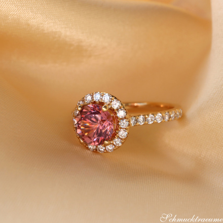 Femininer Rosa Malaya Granat Ring mit Brillanten