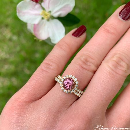 Femininer Rosa Malaya Granat Ring mit Brillanten
