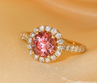 Femininer Rosa Malaya Granat Ring mit Brillanten