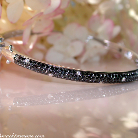 Armreif mit schwarzen Diamanten